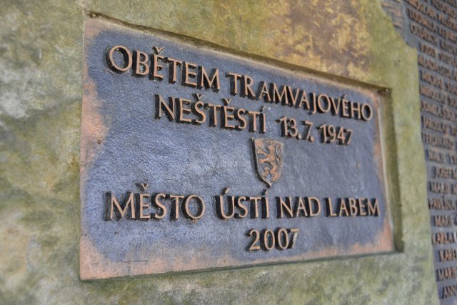 Památník obětem tramvajového neštěstí v Ústí nad Labem | foto: Jiří Preclík,  Muzeum města Ústí nad Labem