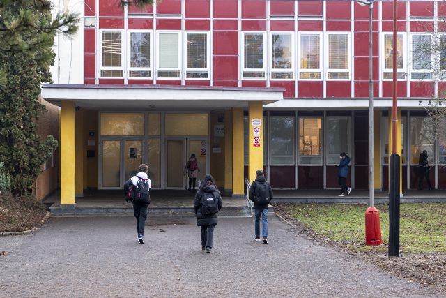 ZŠ Elišky Krásnohorské v Ústí nad Labem | foto: Ondřej Hájek,  ČTK