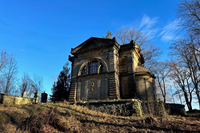 Začaly opravy Dittrichovy hrobky v Krásné Lípě | foto: Lucie Heyzlová,  Český rozhlas