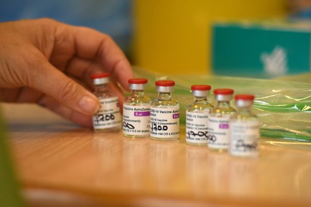 Vakcína proti nemoci covid-19 od firmy AstraZeneca | foto: Fotobanka Profimedia