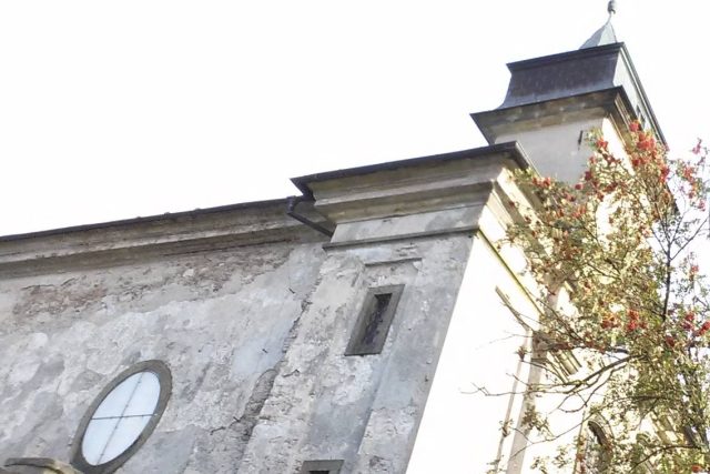 Kostel na Cínovci před rekonstrukcí | foto: Zuzana Zejdová,  Český rozhlas