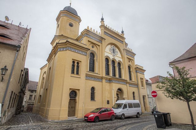 Památkáři ocenili rekonstrukci synagogy v Žatci. V desátém ročníku Cen Národního památkového ústavu Patrimonium pro futuro zvítězila oprava budovy v kategorii Záchrana památky | foto: Robin Röhrich