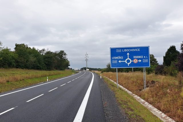 V Roudnici nad Labem skončilo dopravní omezení na silnici II/240 kvůli přivaděči na D8 | foto: Jan Bachorík,  Český rozhlas
