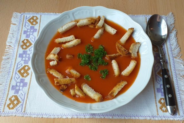 Rajská polévka s krutony | foto: Stanislava Brádlová,  Český rozhlas