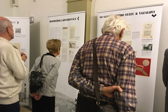 Listiny a dokumenty mapují v ústeckém muzeu československo-německé obchodní vztahy | foto: Gabriela Hauptvogelová,  Český rozhlas