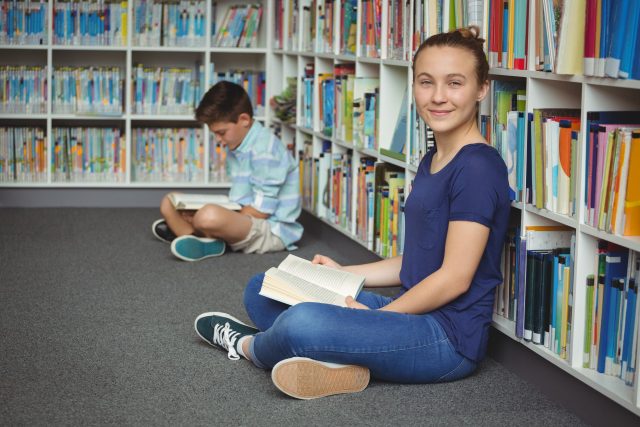 Děti v knihovně | foto: Fotobanka Profimedia