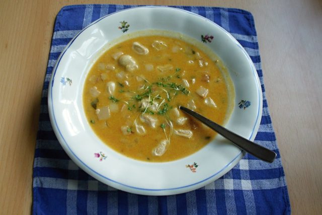 Fazolová polévka s uzeným | foto: Stanislava Brádlová,  Český rozhlas