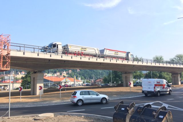 Specialisté testují nové mostní konstrukce na Vilsnické spojce v Děčíně | foto: Daniela Pilařová,  Český rozhlas