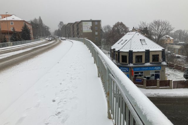 Most přes Mezibořskou ulici v Litvínově půjde brzy k zemi | foto: Jan Beneš,  Český rozhlas
