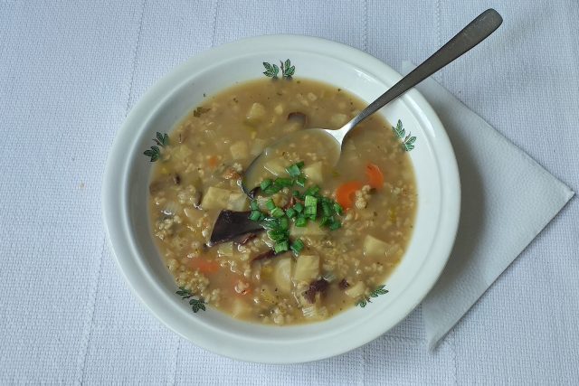 Houbová polévka s krupkami | foto: Stanislava Brádlová,  Český rozhlas