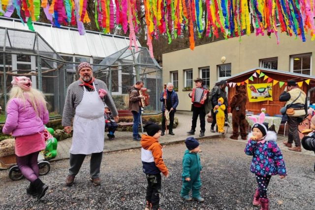 Masopust v zoo Děčín  (archivní fotografie) | foto: Alena Houšková,  Zoo Děčín