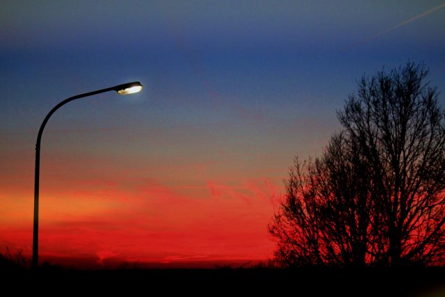 Veřejné osvětlení  (ilustrační foto) | foto: cocoparisienne,  Pixabay,  Licence Pixabay