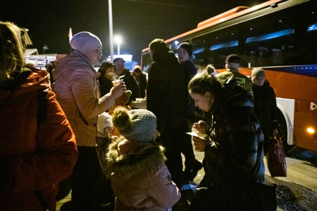 Ukrajinští uprchlíci přijíždějí do České republiky  (ilustr. obr.) | foto: René Volfík,  iROZHLAS.cz
