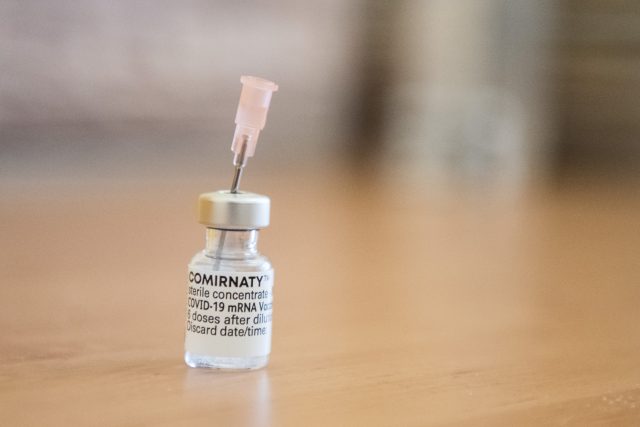Očkování proti covidu - ilustrační foto | foto: René Volfík,  iROZHLAS.cz